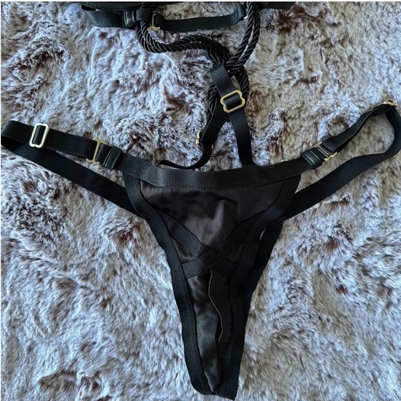 🖤 Shibari Playsuit 🖤 - Picture 4 of 4